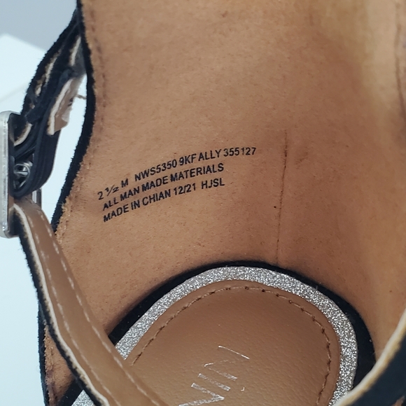 Nine West Girl's Dressy Rhinestone Heels Size 2.5 Black - Picture 6 of 15